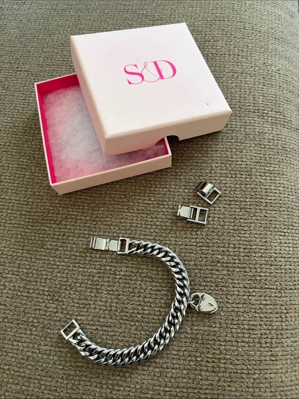 Stella & Dot Heart Lock bracelet silver.